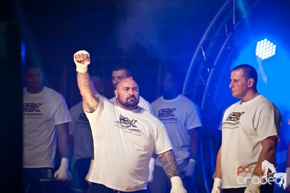 Super Kombat, Arena Antonio Alexe
