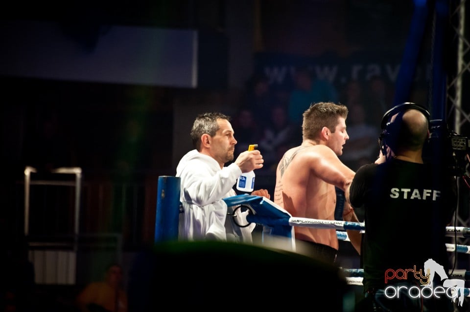 Super Kombat, Arena Antonio Alexe