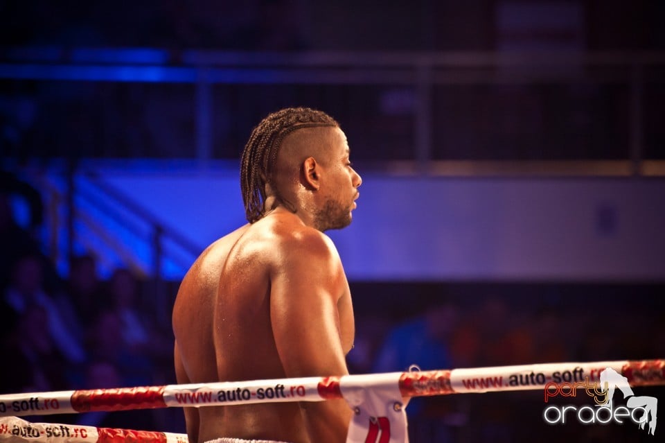 Super Kombat, Arena Antonio Alexe