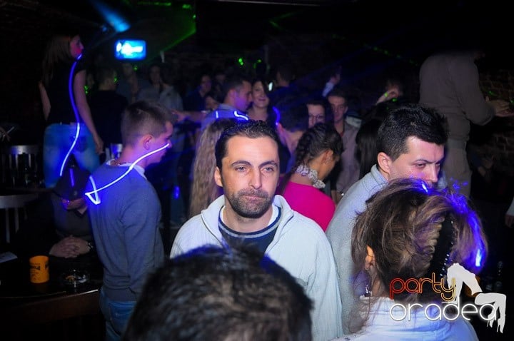 Super Party în Club Escape, 