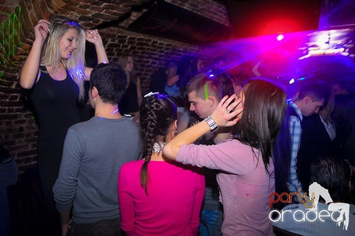 Super Party în Club Escape, 