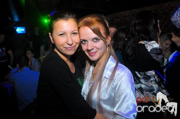 Super Party în Club Escape, 