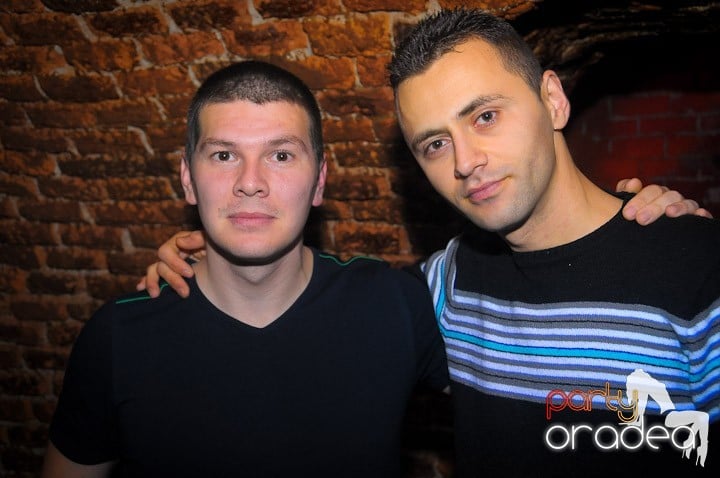 Super Party în Club Escape, 