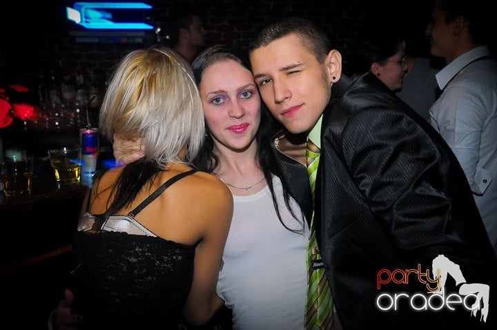 Super Party în Club Escape, 