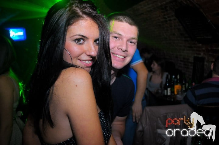 Super Party în Club Escape, 