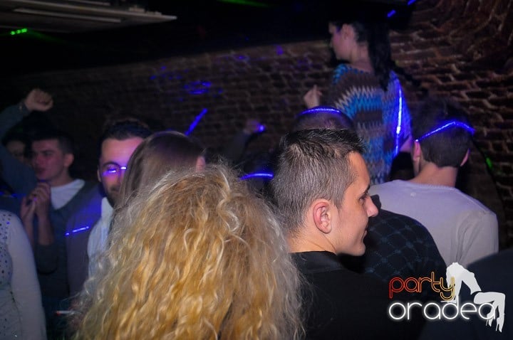 Super Party în Club Escape, 