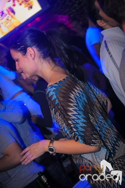 Super Party în Club Escape, 