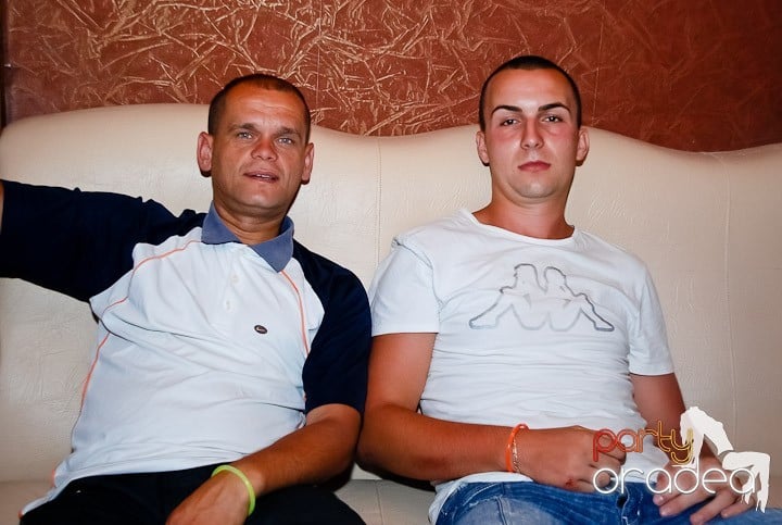 Super Party în Club Seven, 