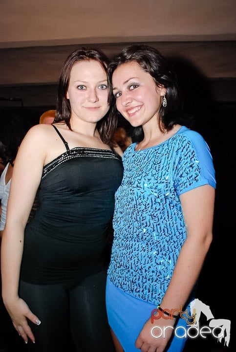 Super Party în Club Seven, 