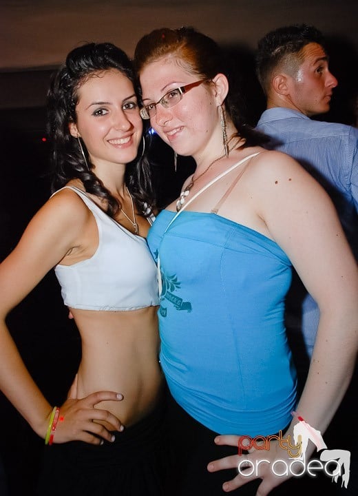 Super Party în Club Seven, 