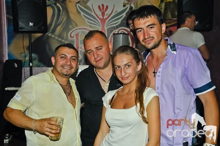 Super petercere în Rio Club, 
