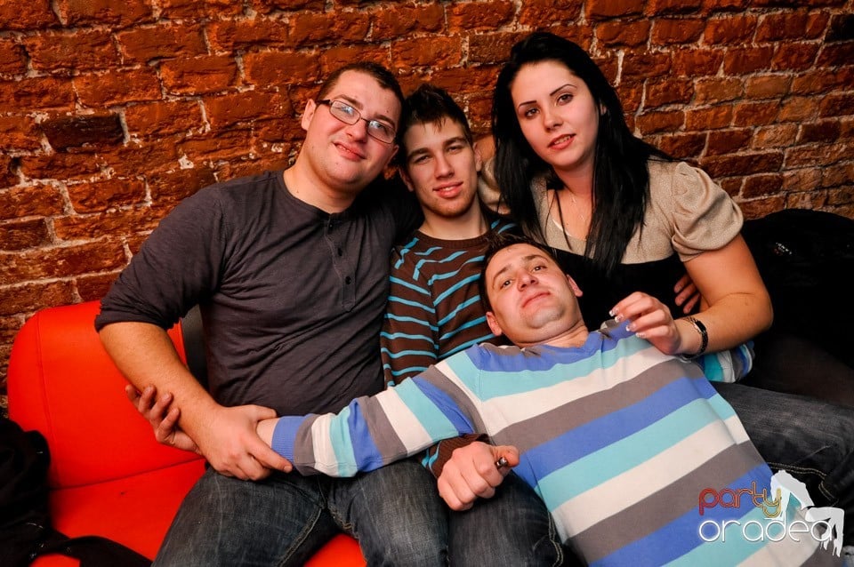 Surviviors' Night în Club Escape,