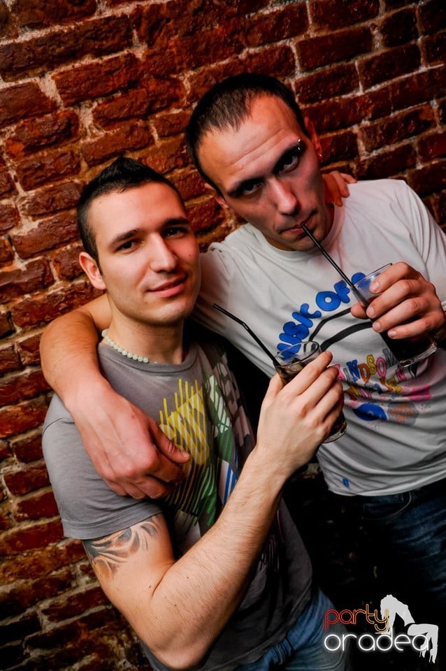 Surviviors' Night în Club Escape,