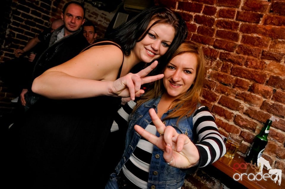 Surviviors' Night în Club Escape,