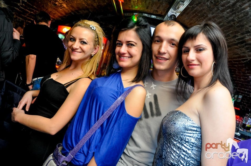 Surviviors' Night în Club Escape,