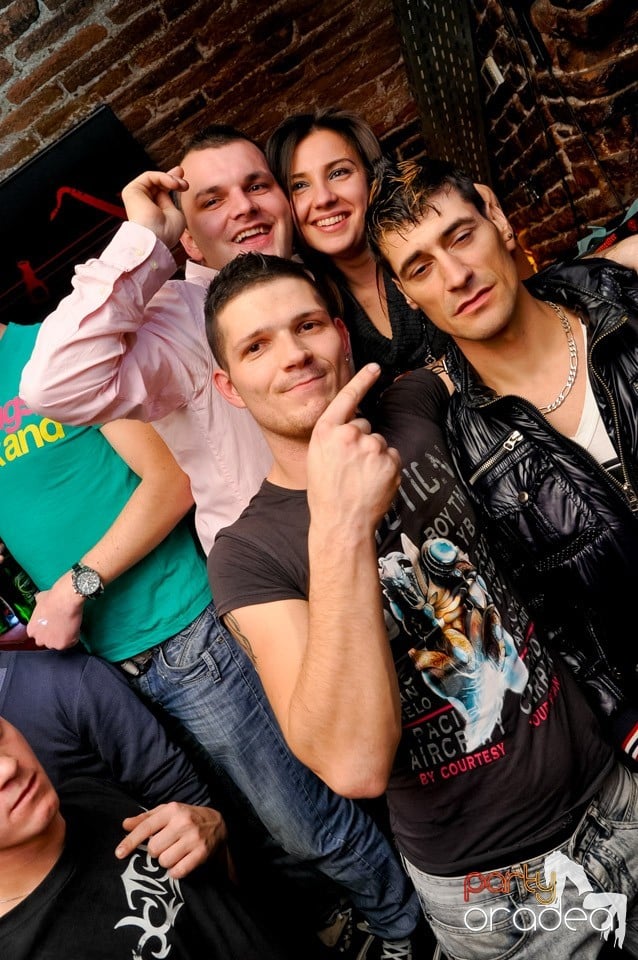 Surviviors' Night în Club Escape,