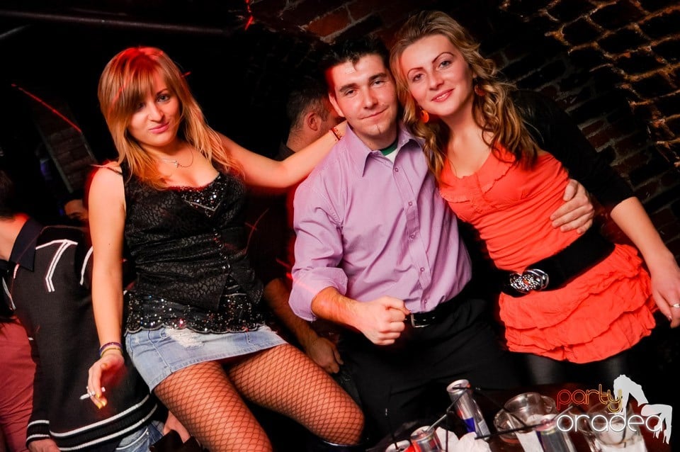 Surviviors' Night în Club Escape,