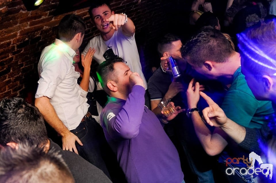 Surviviors' Night în Club Escape,