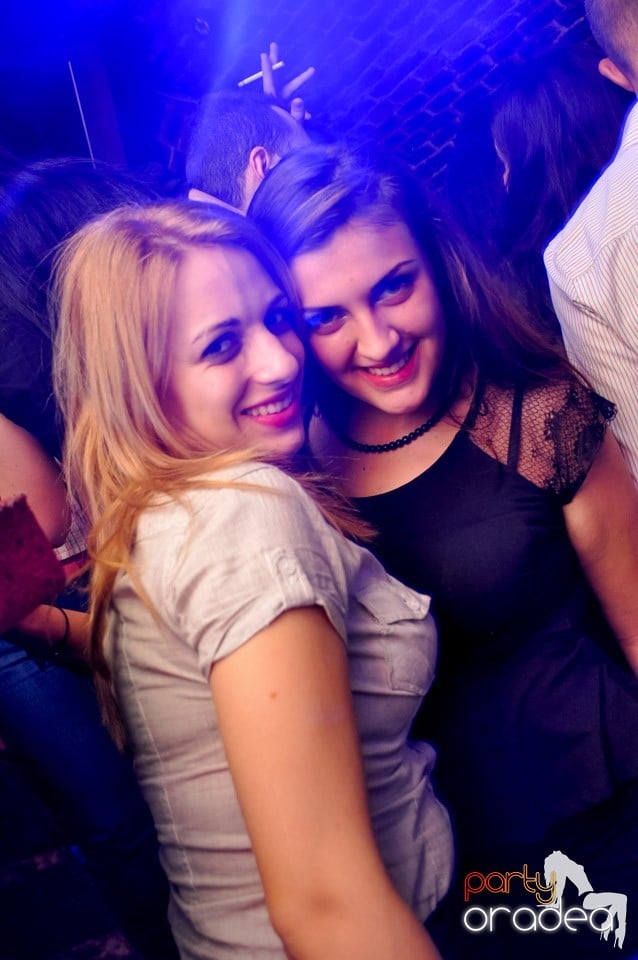 Surviviors' Night în Club Escape,