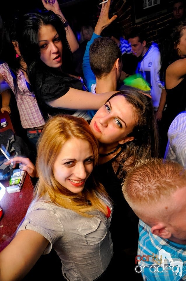 Surviviors' Night în Club Escape,