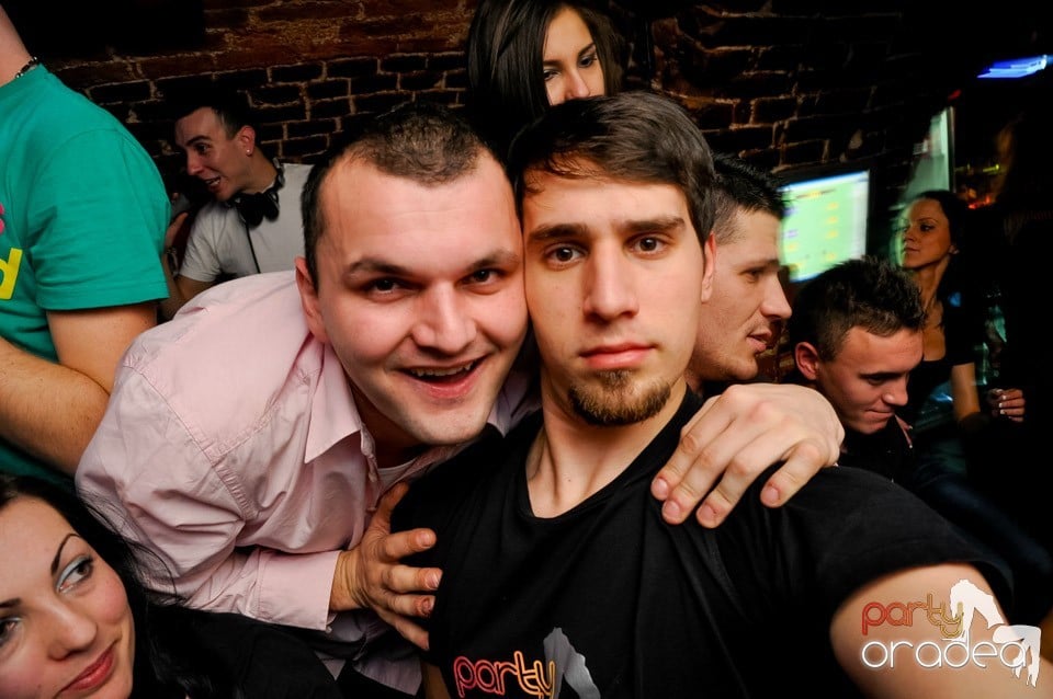 Surviviors' Night în Club Escape,
