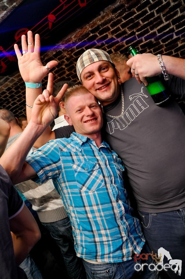 Surviviors' Night în Club Escape,