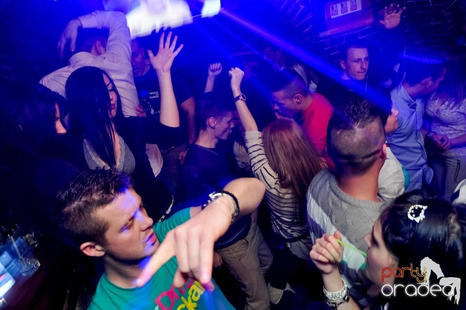 Surviviors' Night în Club Escape,