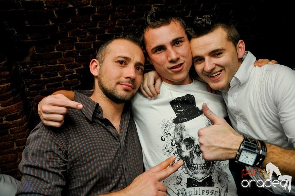 Surviviors' Night în Club Escape,