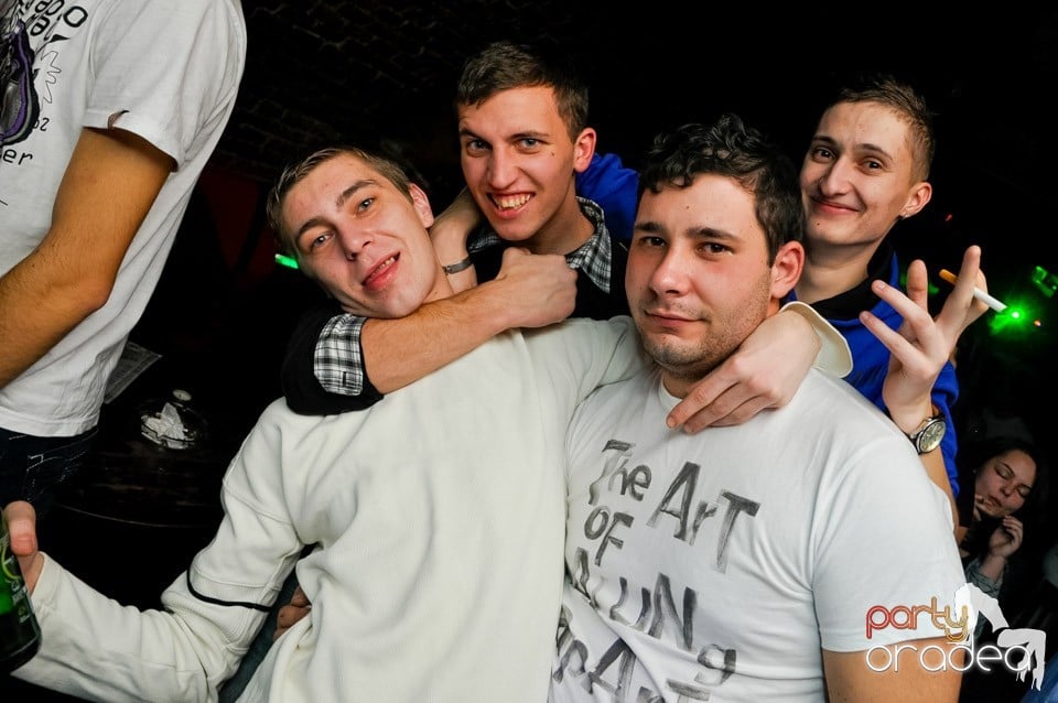 Surviviors' Night în Club Escape,
