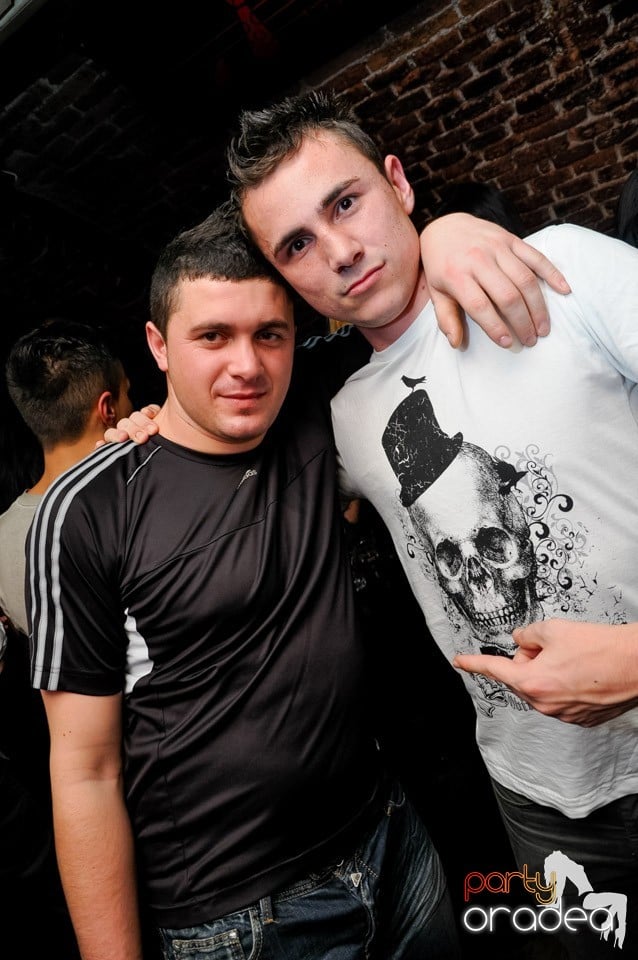 Surviviors' Night în Club Escape,
