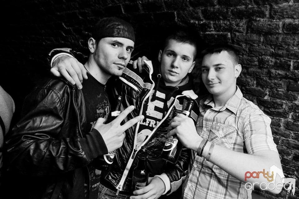 Surviviors' Night în Club Escape,