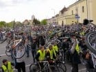 Sute de orădeni la Critical Mass