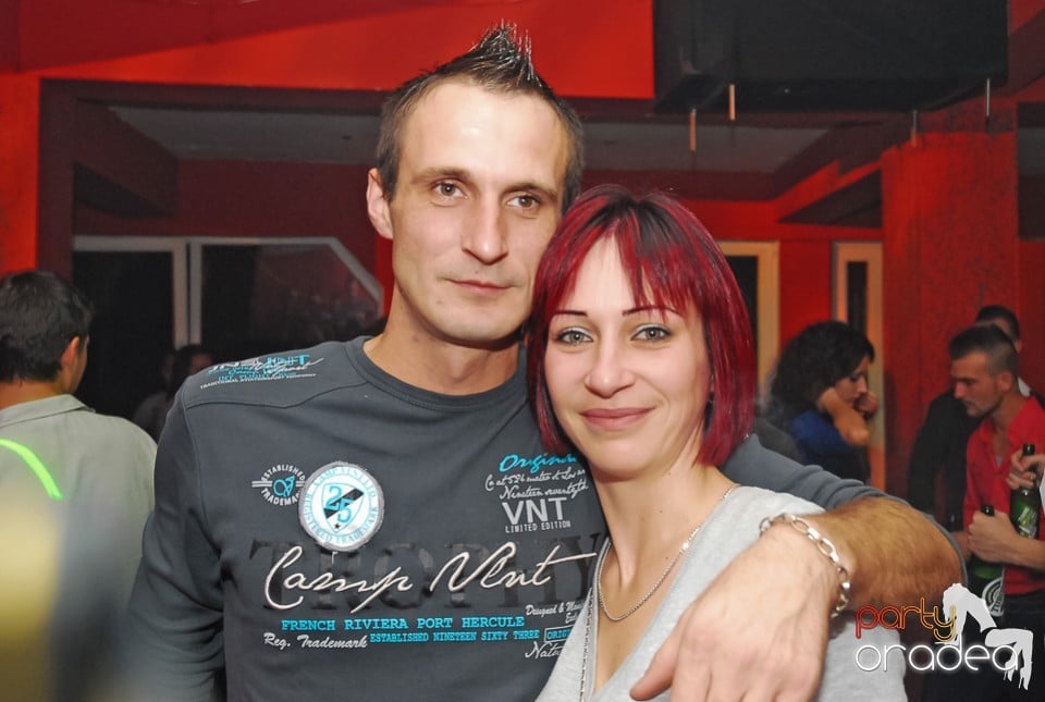 Szureti buli, Royal Party House