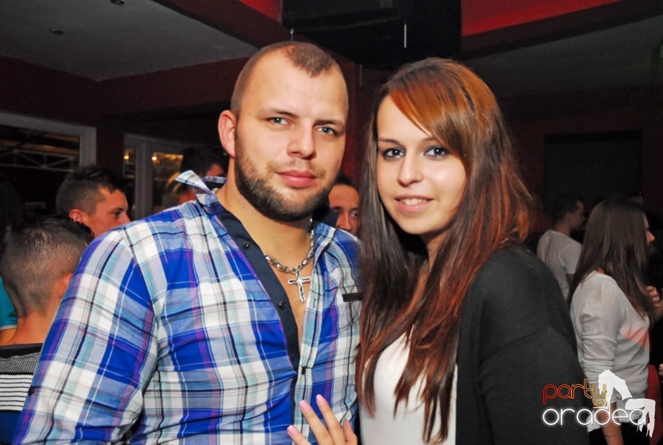 Szureti buli, Royal Party House