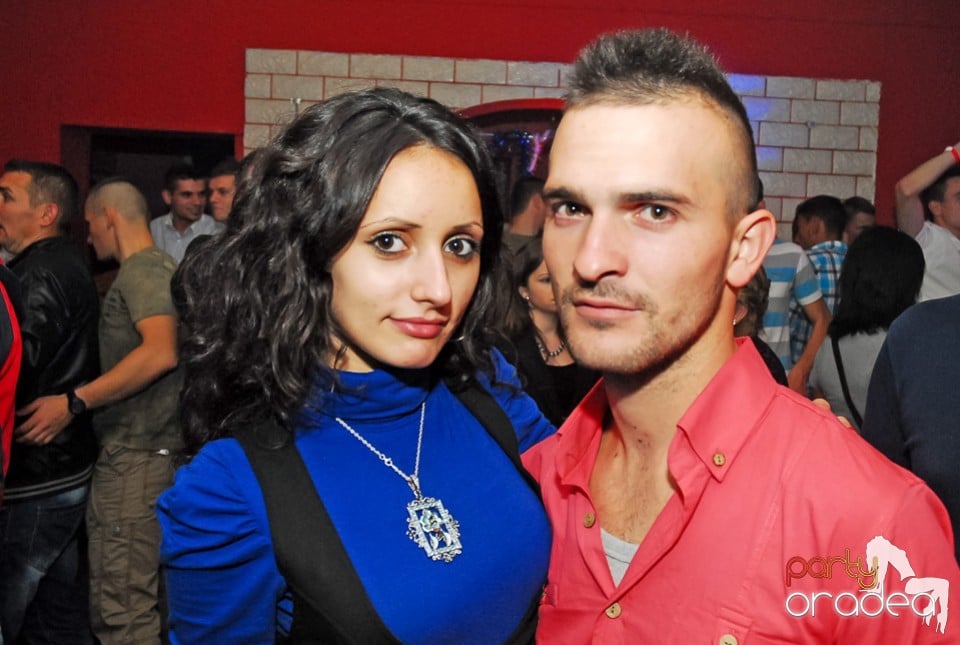 Szureti buli, Royal Party House