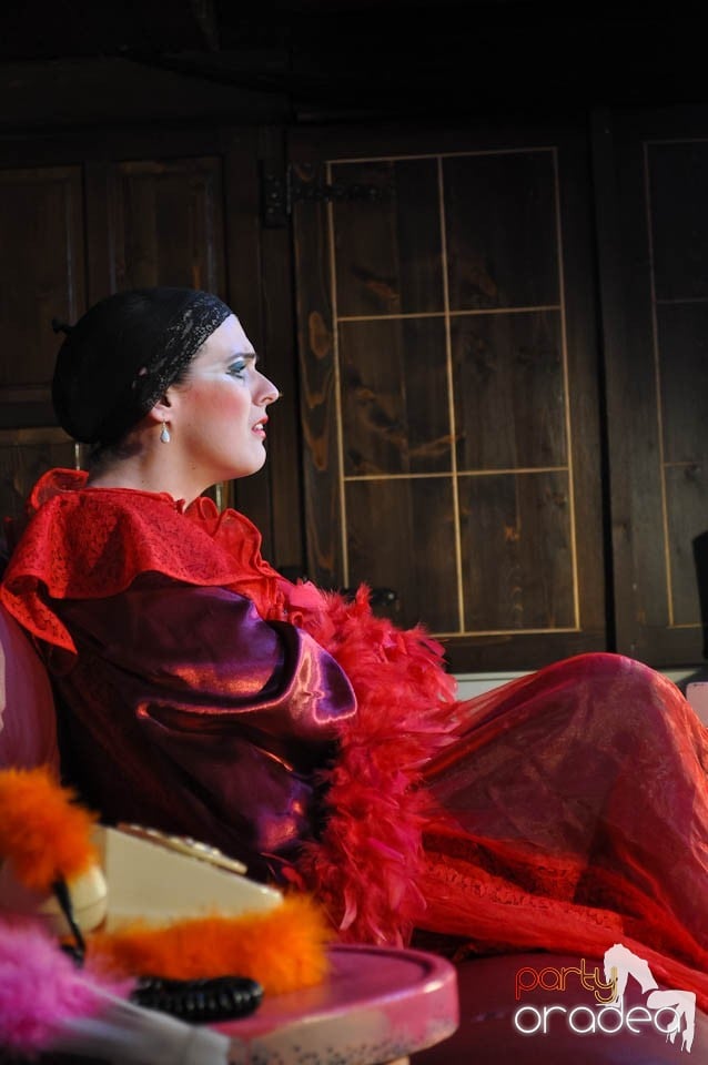 Teatru: