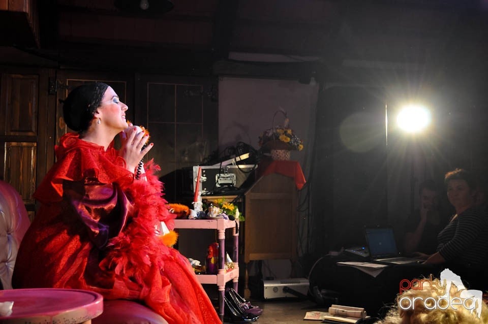 Teatru: