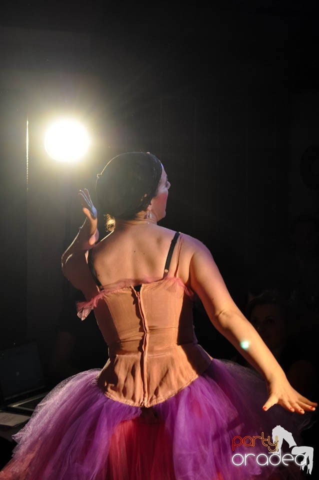 Teatru: