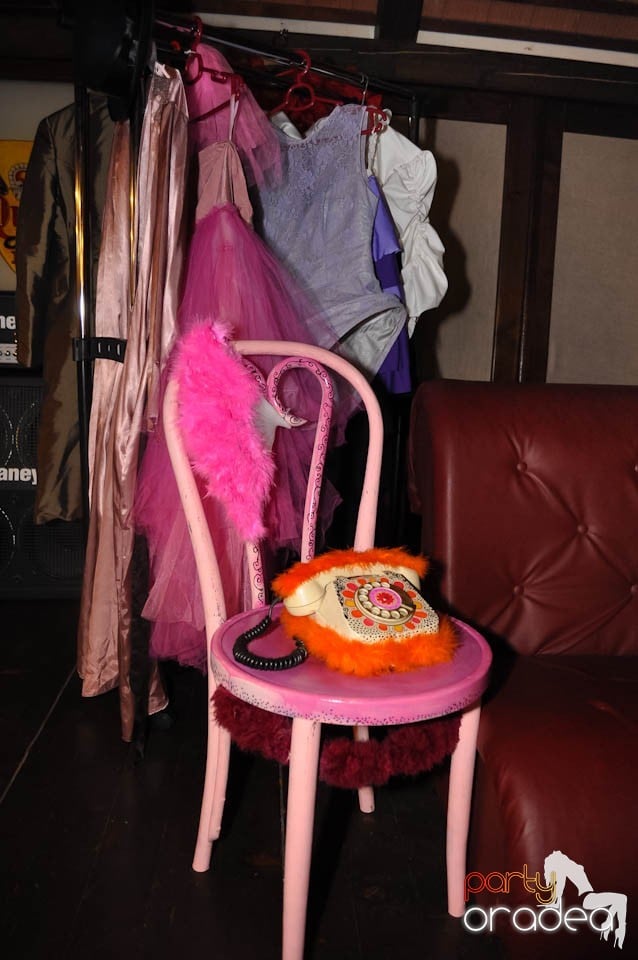 Teatru: