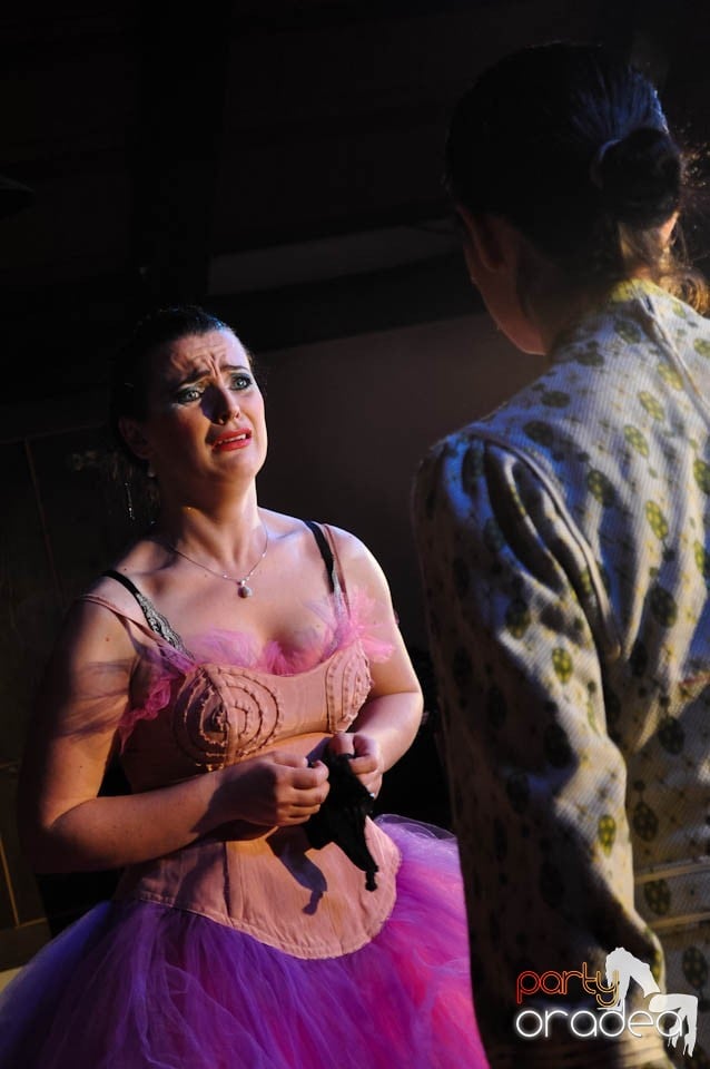 Teatru: