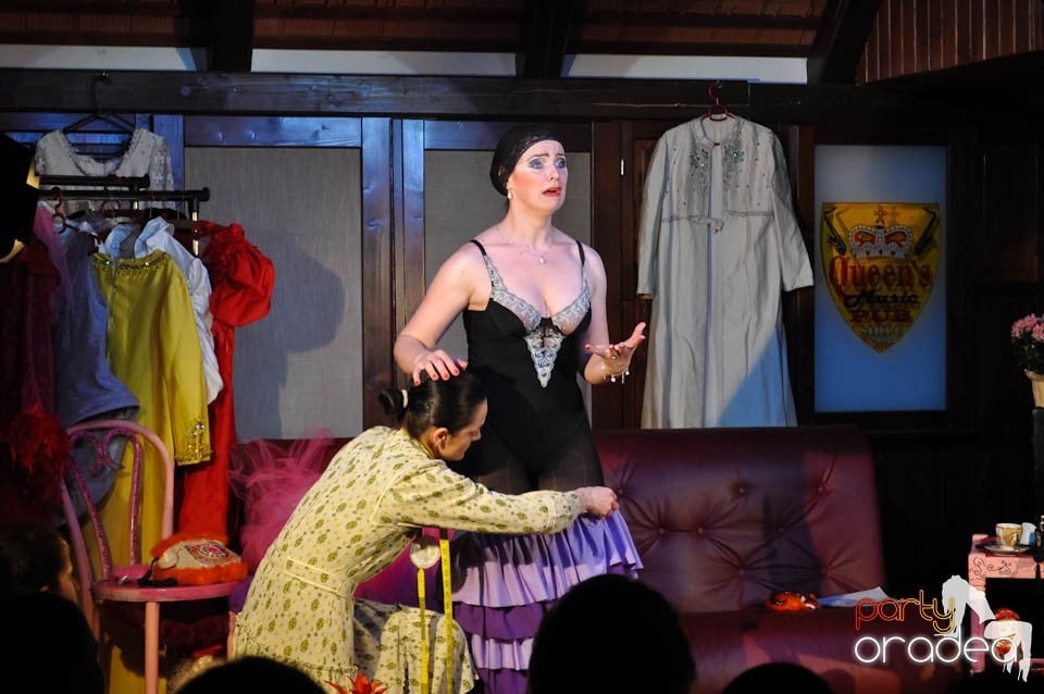 Teatru: