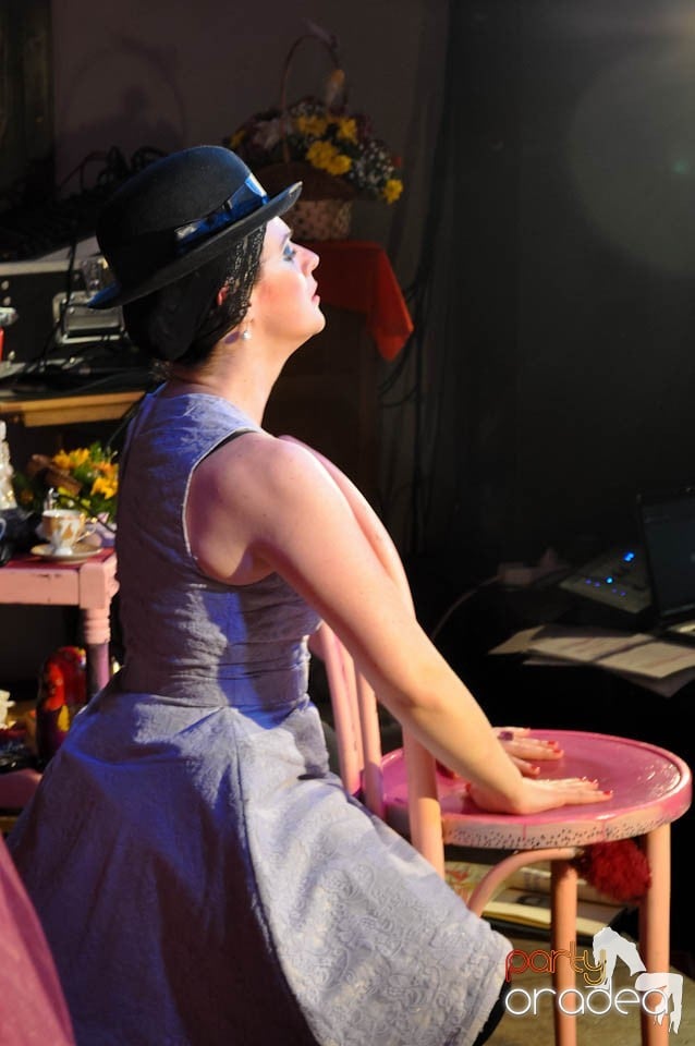 Teatru: