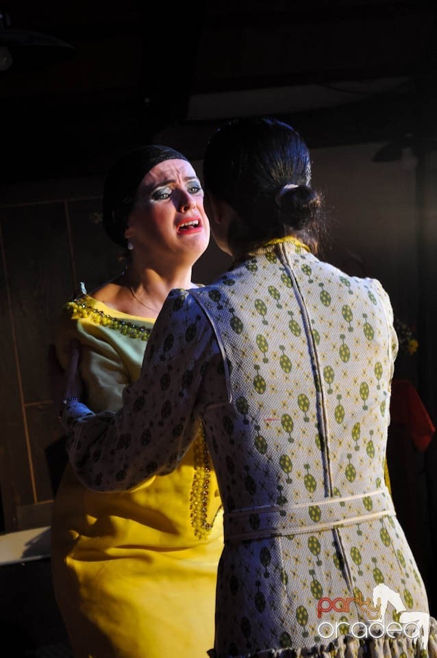 Teatru: