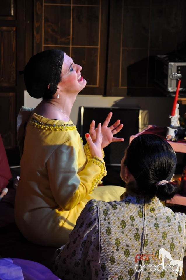 Teatru: