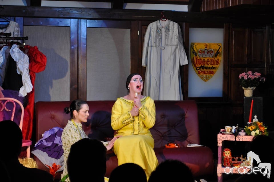Teatru: