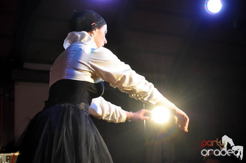 Teatru: