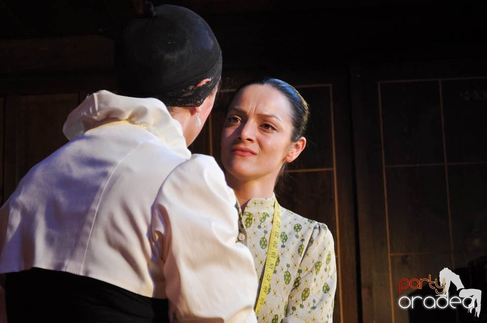 Teatru: