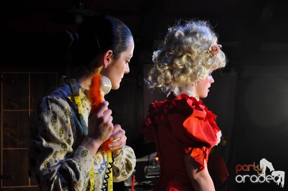 Teatru: