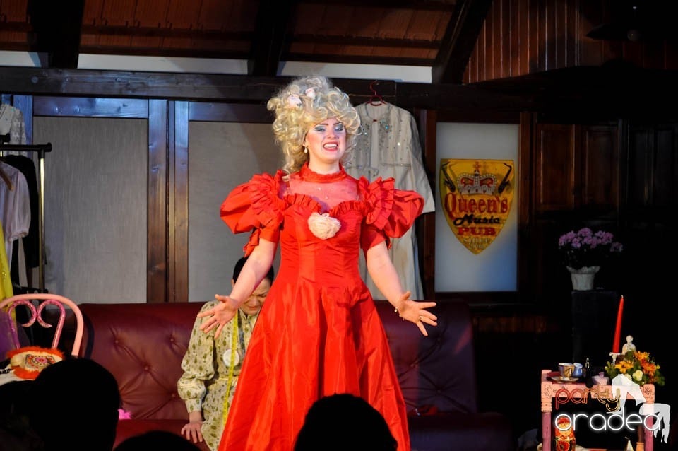 Teatru: