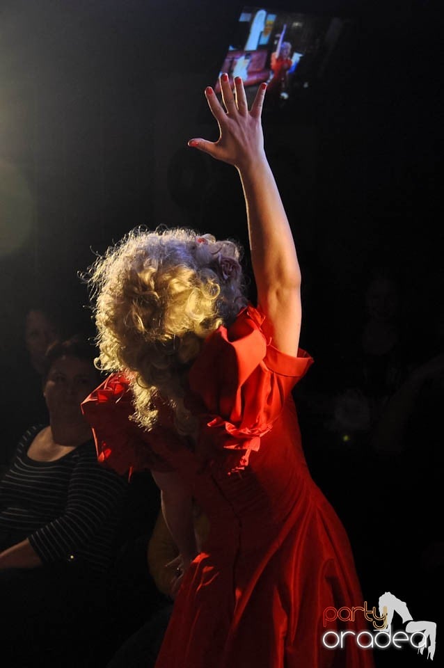 Teatru: